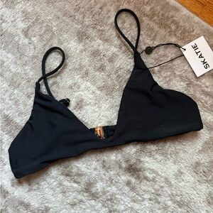 NWT Skatie gisele top- black size M